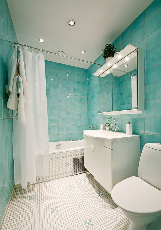 Turquoise Bathroom Wall Decor
 25 Gorgeous Turquoise Bathroom Decor Ideas DigsDigs