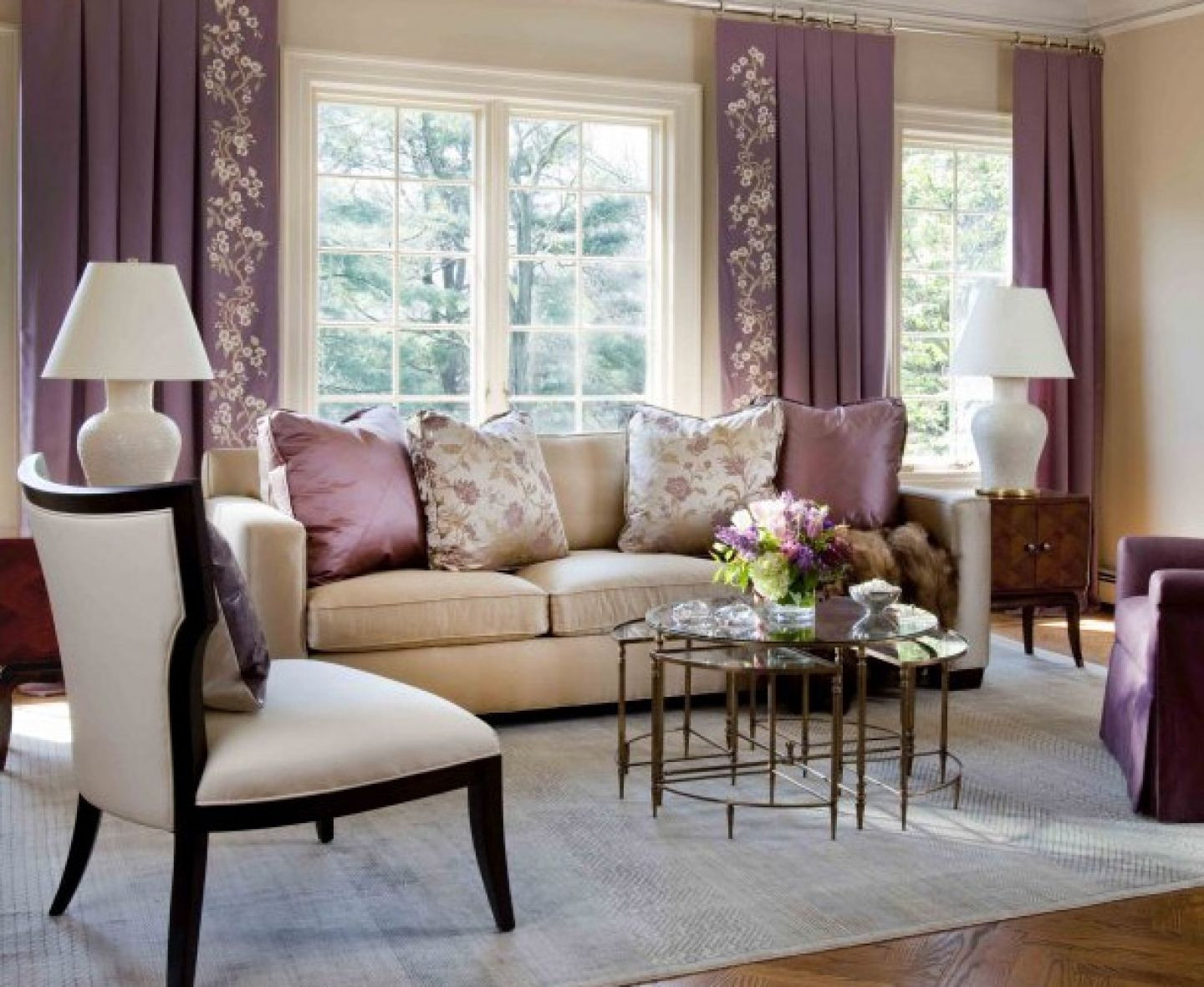 Vintage Living Room Ideas
 Lovely Vintage Living Room Ideas with Glamour Furniture