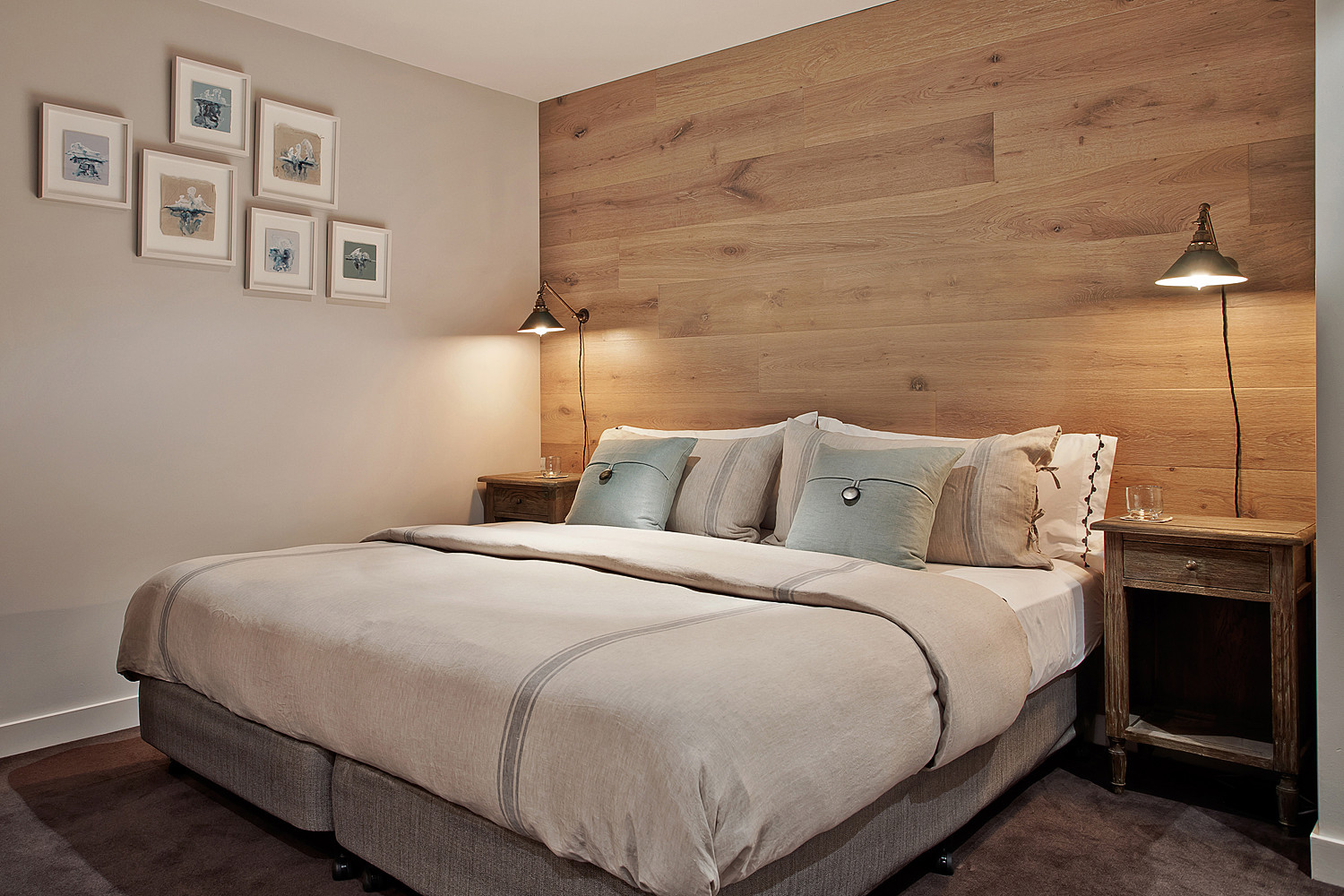 Wall Mount Bedroom Light
 Bedside wall lights Enhance Your Bedroom Decor