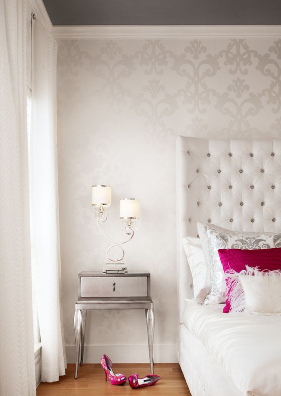 Wallpaper For Teenage Girl Bedroom
 31 Wallpaper Accent Walls That Are Worth Pinning DigsDigs