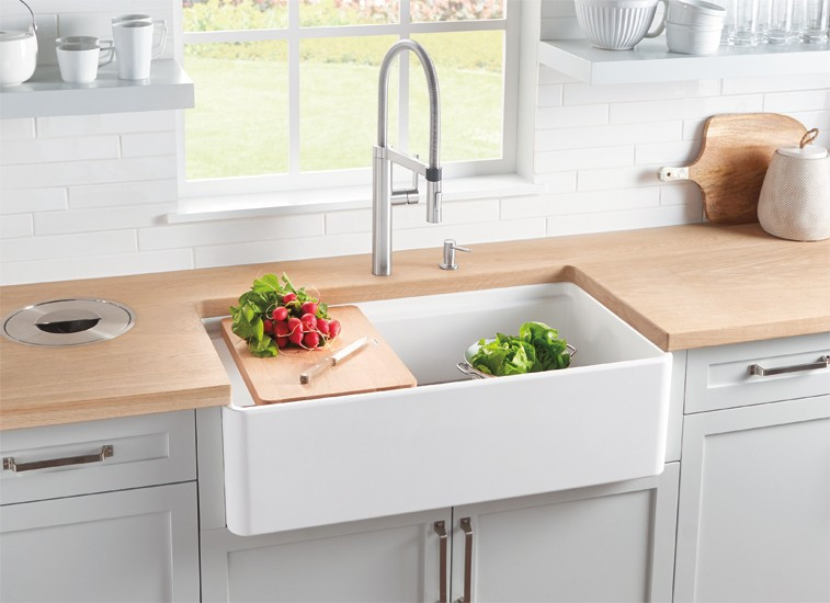 white apron front kitchen sink