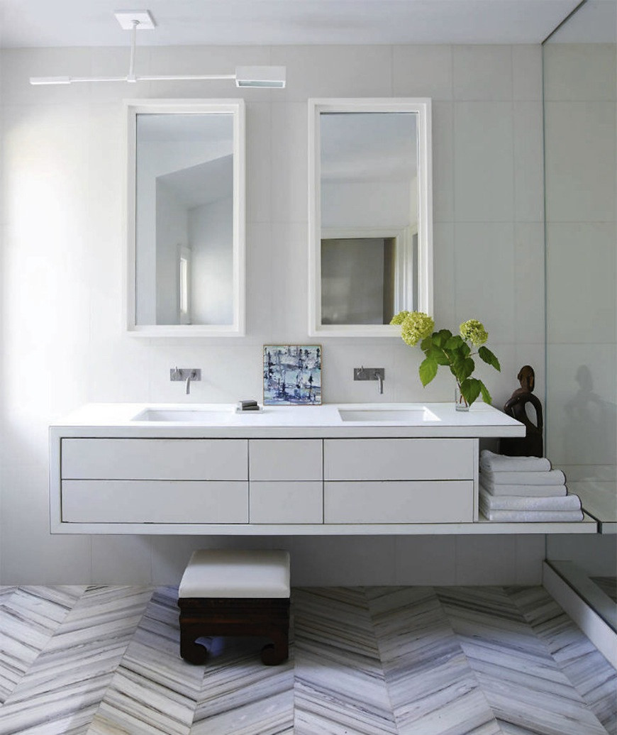 White Bathroom Decor
 30 White Bathroom Ideas Decorating with White for Bathrooms