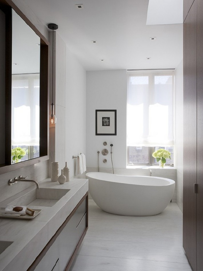 White Bathroom Decor
 Minimalist White Bathroom Designs to Fall In Love