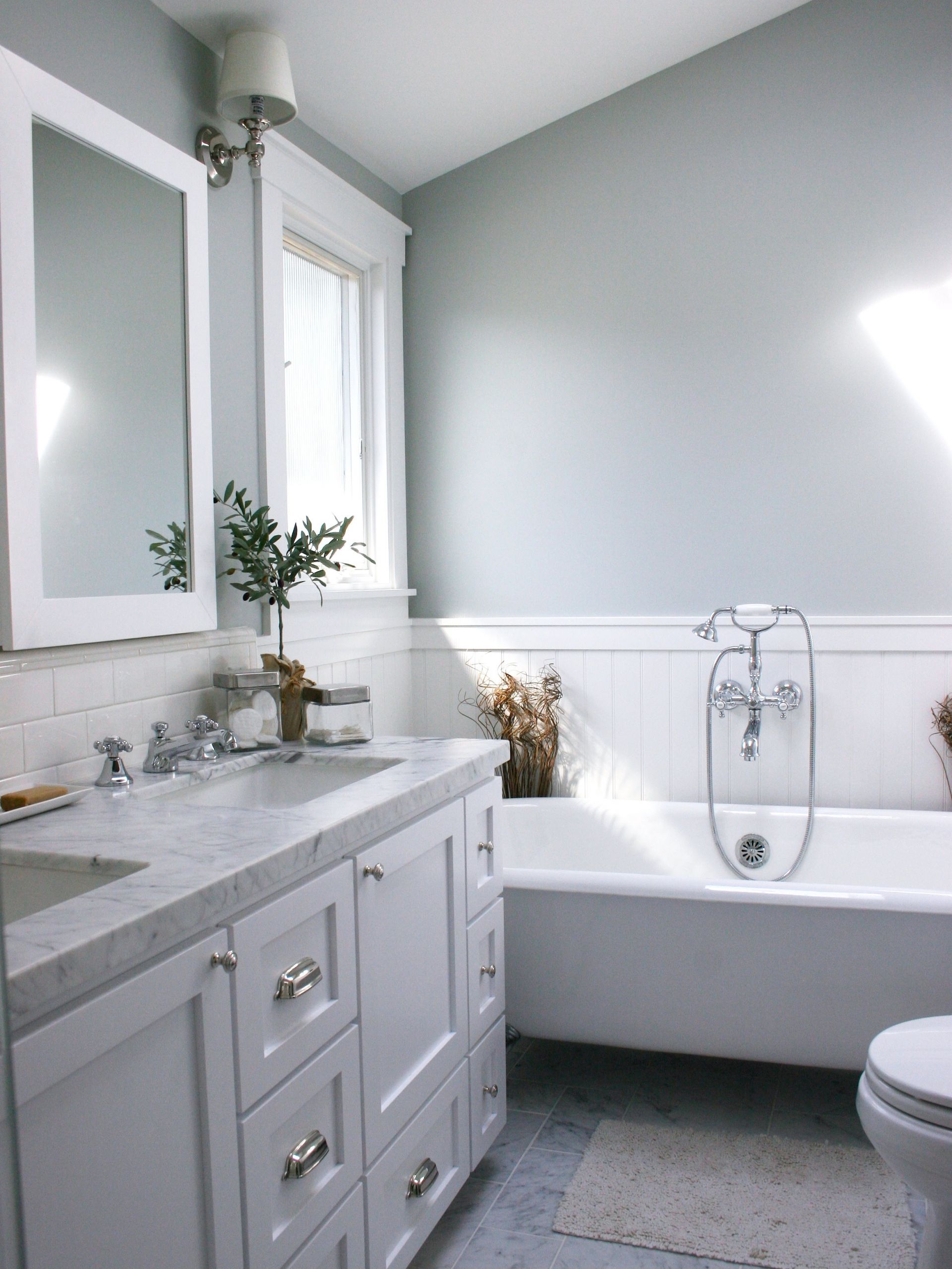 White Bathroom Decor
 5 Navy & White Bathrooms The Inspired Room