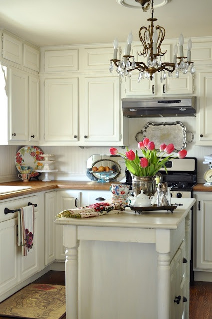 White French Country Kitchen
 65 best White French Country Kitchens images on Pinterest