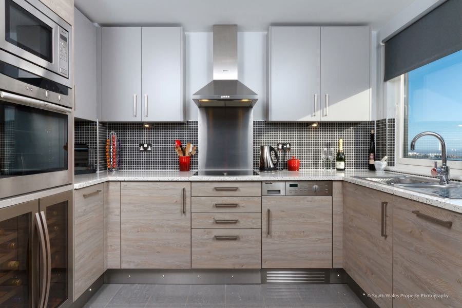 Kitchen Wall Units
 Schuller kitchens are designed to fit you