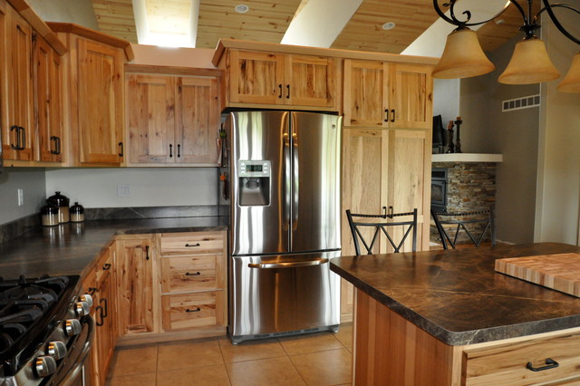Rustic Farmhouse Kitchen
 Country Style Rustic Hickory Farmhouse Kitchen