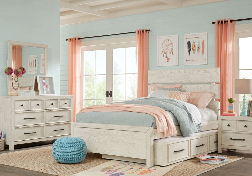 Teenage Girl Bedroom Furniture
 Teen Girls Room Decorating Ideas Designs Decor and More